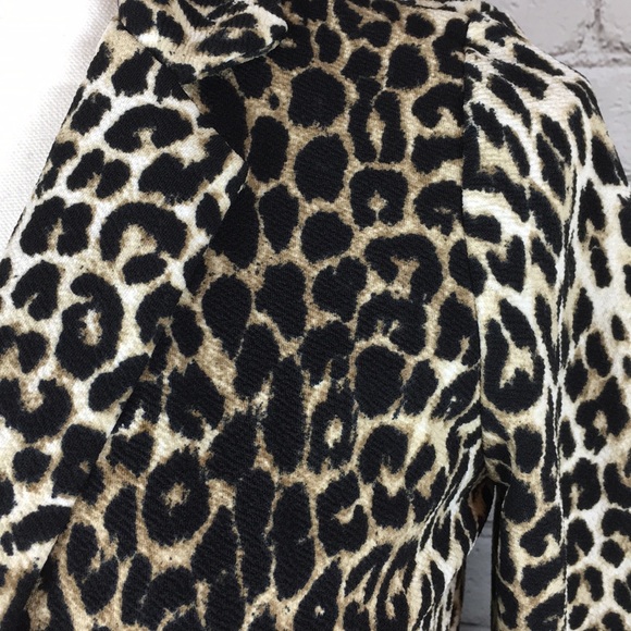 🌺SOLD🌺Leopard Print long blazer - Picture 5 of 8